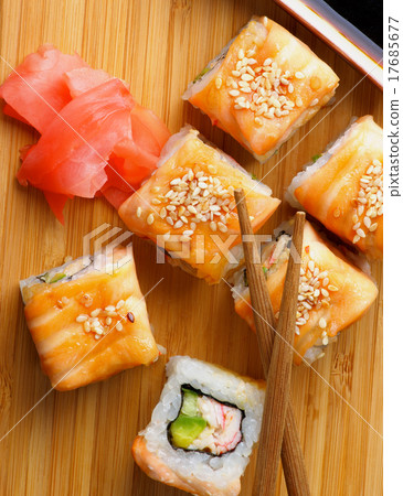 Salmon Maki Roll 17685677