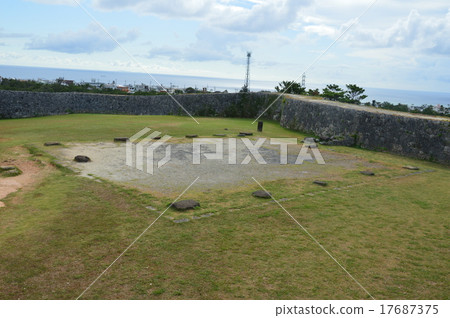 世界遺產/ Zakkirei城堡（沖繩縣中上郡讀谷村） 17687375