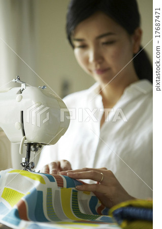 女人做家務 17687471