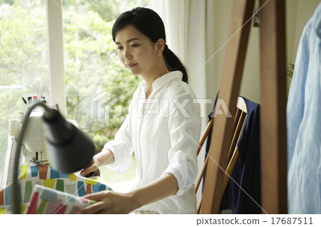 女人做家務 女人做家務 17687511