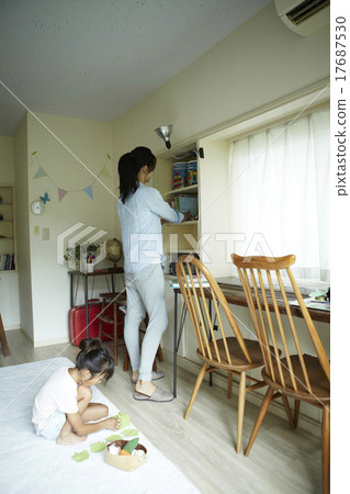 Parents and children spending time together at home 17687530