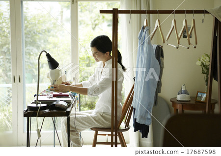 女人做家務 17687598