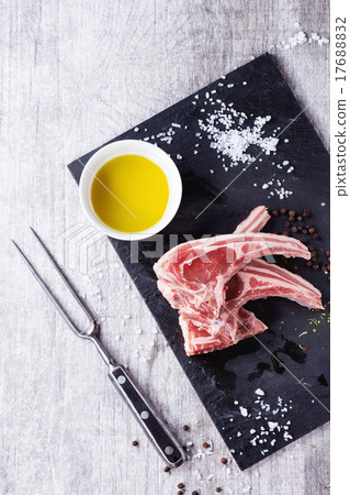 Raw lamb chops 17688832