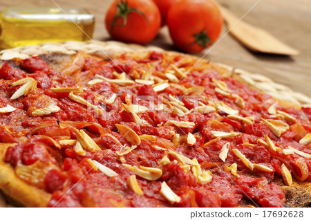 coc de tomata, a flat pie with tomato and tuna coc de tomata, a flat pie with tomato and tuna 17692628