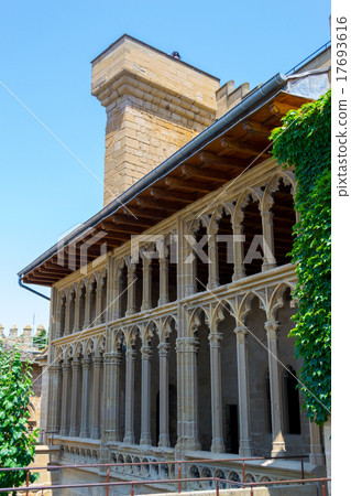 Patio in Olite 17693616