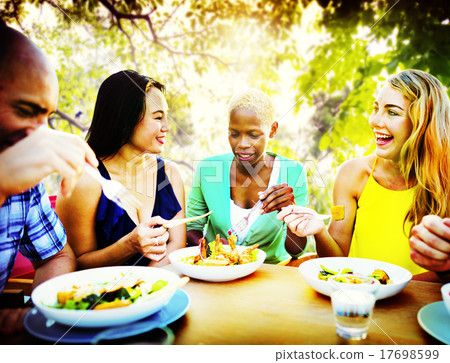 Friends Friendship Outdoor Chilling Togetherness Concept 17698599
