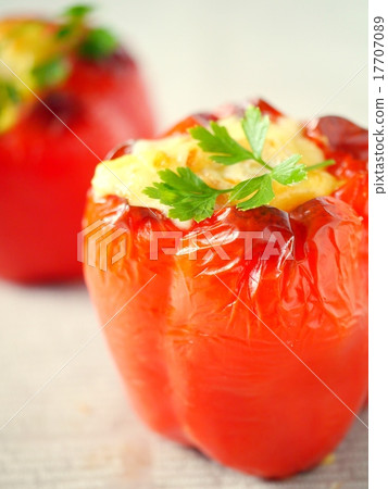 Quiche of paprika (vertical position up) Quiche of paprika (vertical position up) 17707089