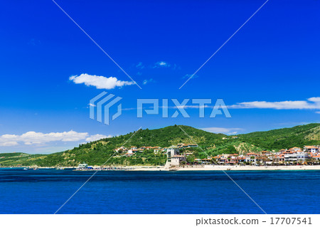 sea sea 17707541