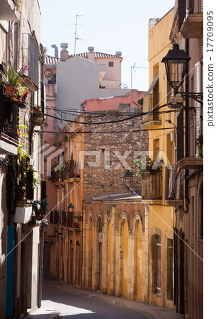 narrow street of old Tarragona. Catalonia narrow street of old Tarragona. Catalonia 17709095