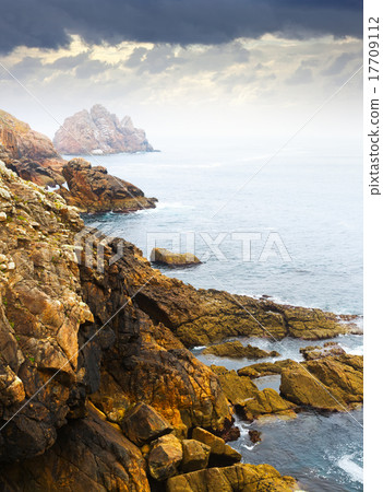 Rocks at ocean coast Rocks at ocean coast 17709112