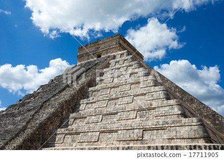 Kukulkan Pyramid in Chichen Itza Site 17711905