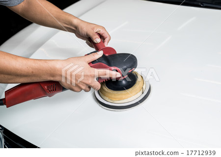 Car polishing series : Worker polishing white car Car polishing series : Worker polishing white car 17712939