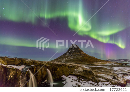 Northern Light Aurora borealis 17722621
