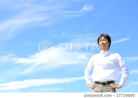 Middle male image Middle male image 17729800