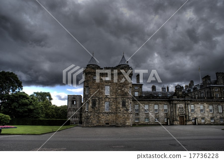 Holyrood palace in Edinburgh 17736228