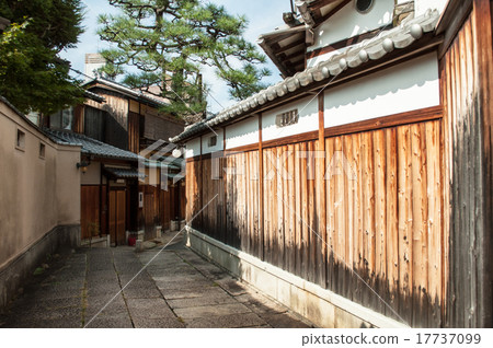 Alley of Kyoto Gion 17737099