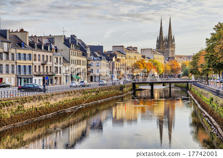 Embankment of river Odet in Quimper, France Embankment of river Odet in Quimper, France 17742001