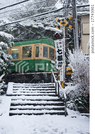 Enoden聖靈靖國神社的雪景 Enoden聖靈靖國神社的雪景 17743901