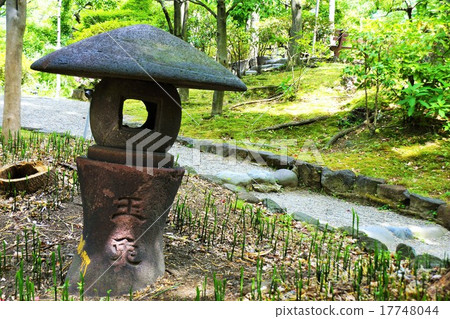 安田園內(石燈籠) 安田園內(石燈籠) 17748044