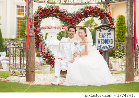 bridal couple, bride and groom, wedding 17748415