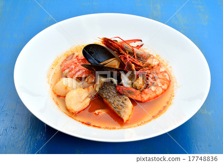 Fisherman-style buiya base (buyer base), seafood in seafood. Fisherman-style buiya base (buyer base), seafood in seafood. 17748836
