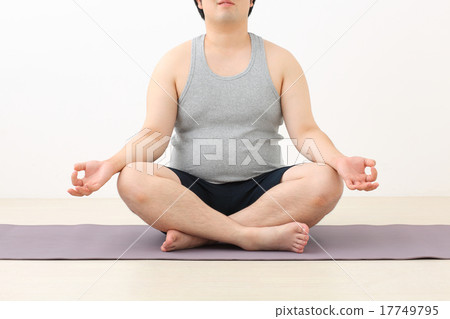 Yoga obese men 17749795