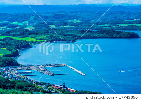 從薩羅馬湖天文台（薩羅馬鎮）查看 17749860