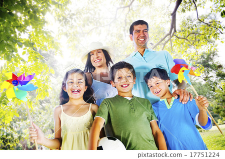 Family Happiness Parents Holiday Vacation Activity Concept 17751224