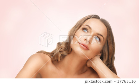 beautiful woman face with long blond hair beautiful woman face with long blond hair 17763110