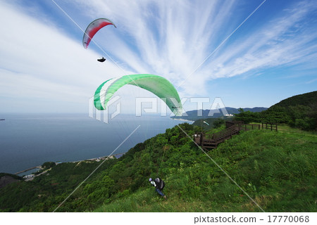 滑翔傘 17770068