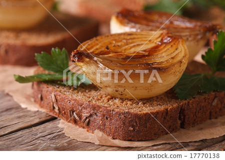 Open sandwich with caramelized onions macro  17770138
