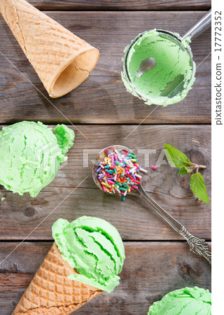 Top view matcha ice cream cone Top view matcha ice cream cone 17772352