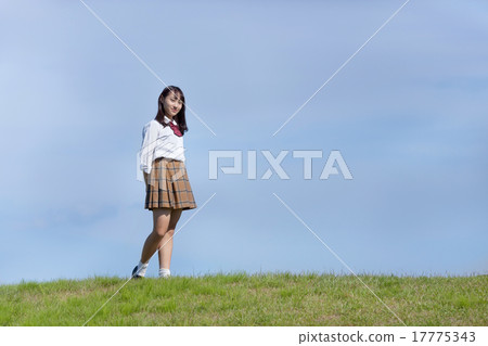 Refreshing blue sky and energetic school girls 17775343
