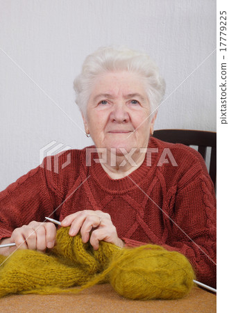 Old lady knitting Old lady knitting 17779225
