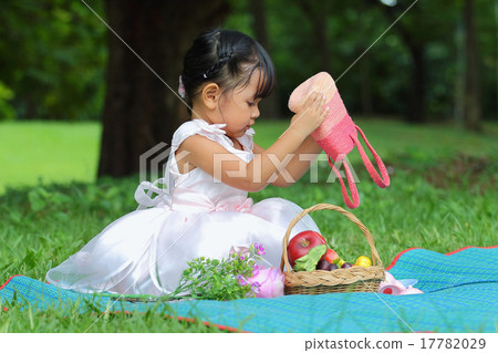 Asian girl 17782029