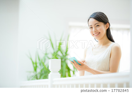 智能手機·小姐 智能手機·小姐 17782845