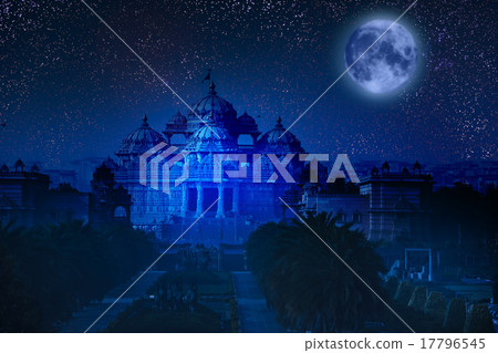 India. Delhi. The temple Akshardham 17796545