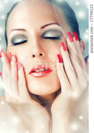 Winter Skin Care. Beautiful female face 17799123