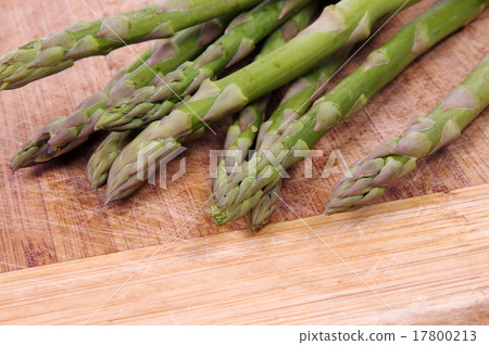 asparagus 17800213