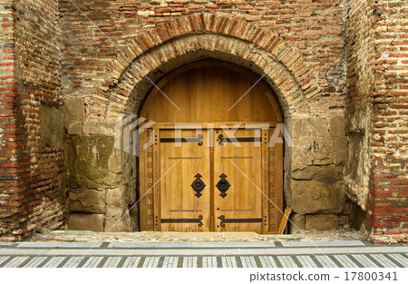 old gate old gate 17800341