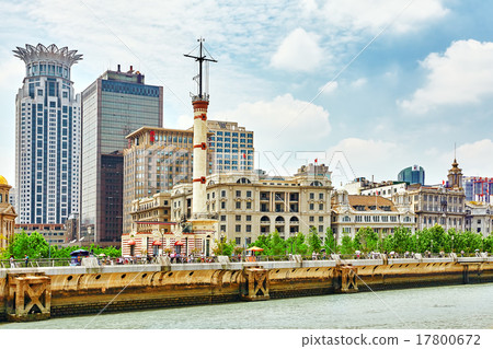 Beautiful view of Shanghai  17800672