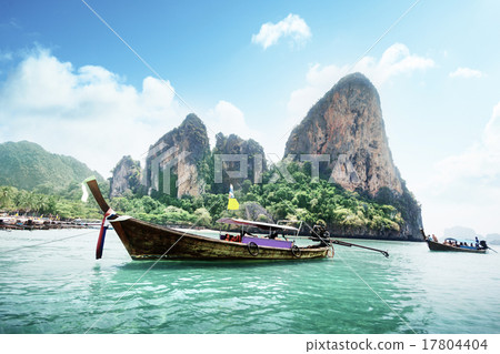 Railay beach in Krabi Thailand 17804404