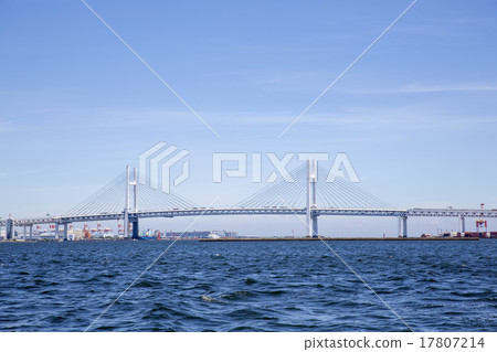Yokohama Bay Bridge 17807214