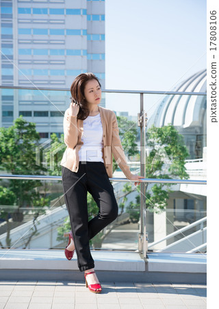 休閒商務女人 17808106