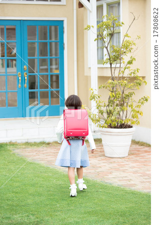 primary school student, schoolchild, schooler 17808622