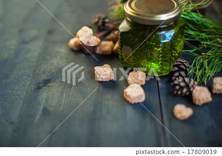 Fir tree bump jam Fir tree bump jam 17809019