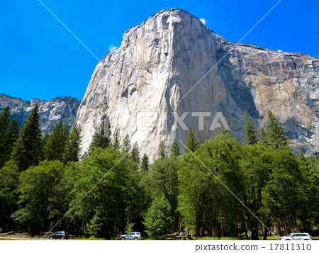 El Capitan World Heritage Too beautiful scenery of Yosemite National Park 17811310