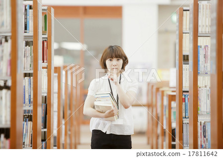 請保持安靜。 請保持安靜。 17811642