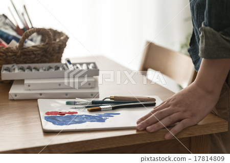 繪畫材料 17814809