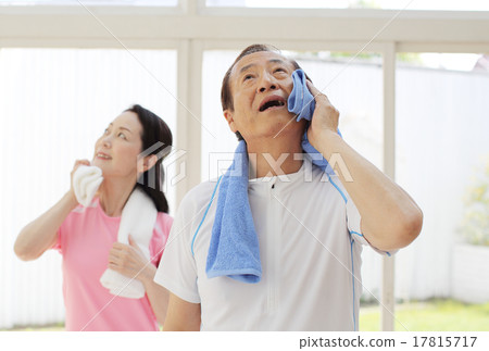 A man who got sick after exercising 17815717